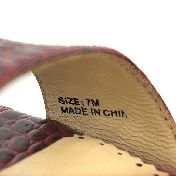Anthropologie/Farylrobin D'Orsay Wedge Sandal Sz 7 Red Leather Embossed Open-Toe - Picture 5 of 16
